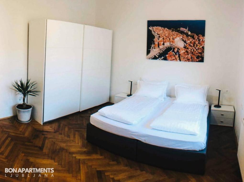Huge Bbq Garden 2, Spacious Flat, Ac, Free Parking 2 Appartement